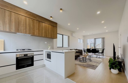 Papakura Casa | Brand New 4 Bedroom Retreat in South Auckland