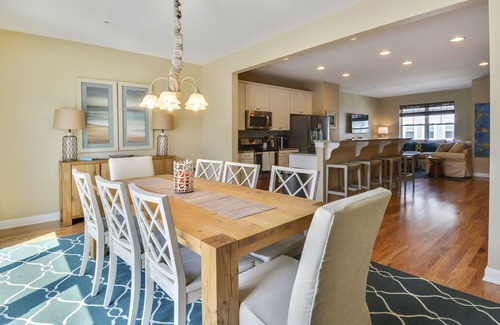 Midtown Ocean City Casa | ¡Para estrenar! 4-Br Bayside De Pueblo, Agua y Piscina, Playa 1 cuadra, Wi-Fi gratuito