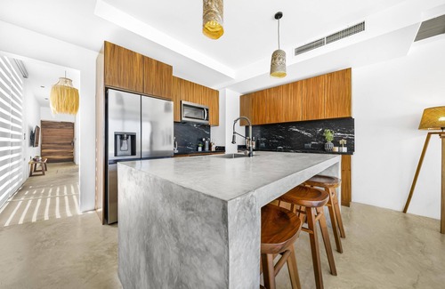 Cancun Condominio | Brand New 4 BR Oceanfront Luxury Condo