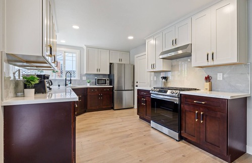 Redwood City Casa | BRAND NEW! 4B/2B Spacious Home in Redwood City