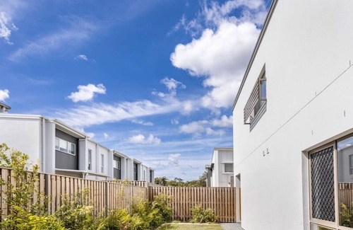 Rochedale Casa | Brand-new 4beds home,Minutes from M1 & Local Shops