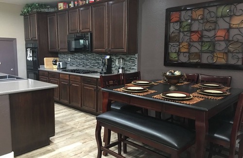 Westwing Mountain Casa | Ubicación perfecta con piscina y jacuzzi. Golf, entrenamiento de primavera, compras y más