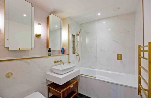 Chelsea Riverside Apartamento | Brand new , AC Luxury 2bed 2 bathrooms spacious