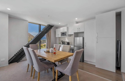 Frankton Apartamento | Brand New Apartment, Amazing Mountain views!