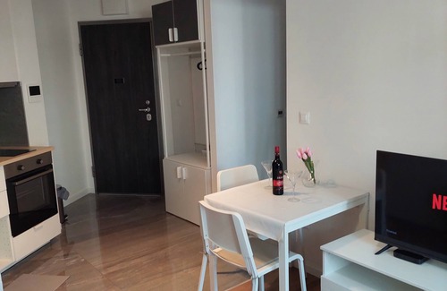 Mejasi Apartamento | Brand new apartment with garden and parking place