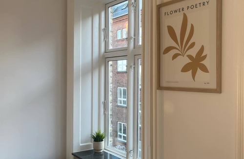 Norrebro Apartamento | Brand New Apt By the Lakes