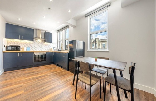 East Acton Apartamento | Brand New Apt Sleeps 5 - Zone 2