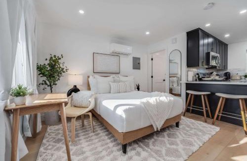 Sunnyvale West Casa | Brand New Apt W Parking Blocks From Downtown- A