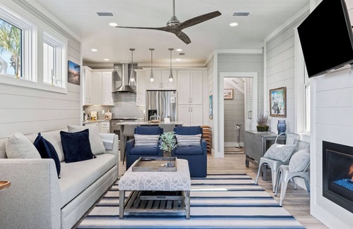 Sunnyside Casa | Brand New Beach Cottage in Carillon Beach! Walkable to Stores and Steps from the Beach!