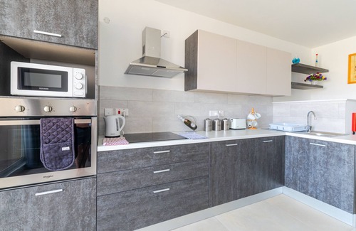 Qawra Apartamento | Brand new Beautiful and Bright 3 Bedroom 2 Bathroom Apartment H 10