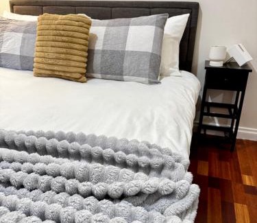 St. Albans Casa | Brand new bedroom next to train station