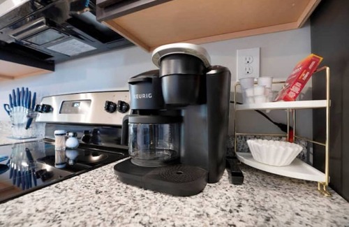 Clarksville Apartamento | Brand New BluRoyal Townhome!