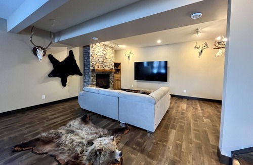 Division No. 11 Casa | Brand New Cabin Feel Walkout with Private Entrance