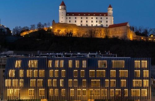 Old Town Apartamento | Brand New Chic & Luxurious LOFT by Castle FREE PARKING