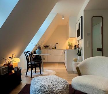 Old Town Apartamento | Brand New Chic & Luxurious LOFT by Castle FREE PARKING