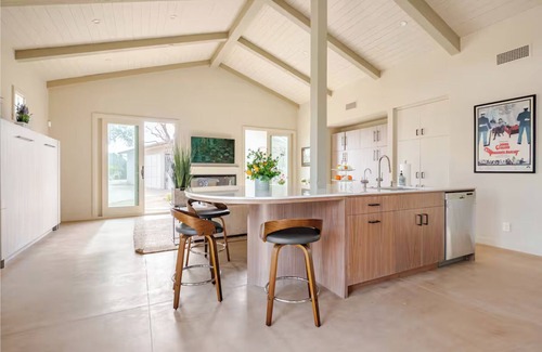 Santa Ynez Otro | Brand New Cliff May Inspired Santa Ynez Luxury Barn with Hot Tub, WiFi, AC