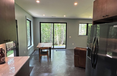 Rye Valley Cabina | Brand new completed June 2025 with Hot tub and River