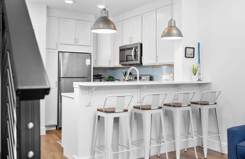 Traverse City Condominio | Brand New Condo with Patio!