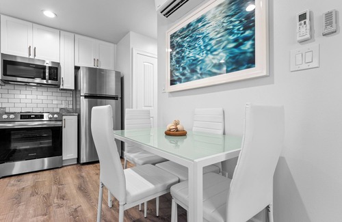 Dune Allen Beach Cabaña | Brand new construction, right off 30-A, 7 minute walk to the beach.