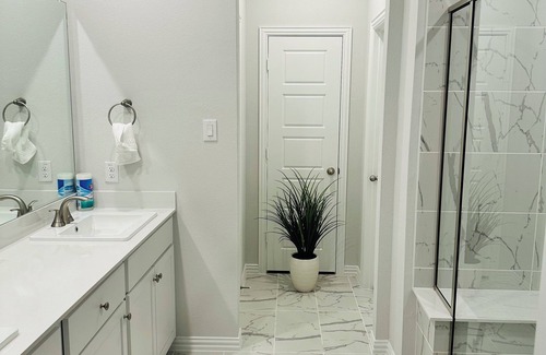 Frisco Casa | Brand new Cozy Luxury 1 bedroom in central Frisco with WiFi,AC and all you need