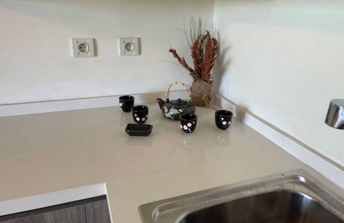 Hay Mohammadi Apartamento | Brand new, elegant and conveniently located in Casa-Marina