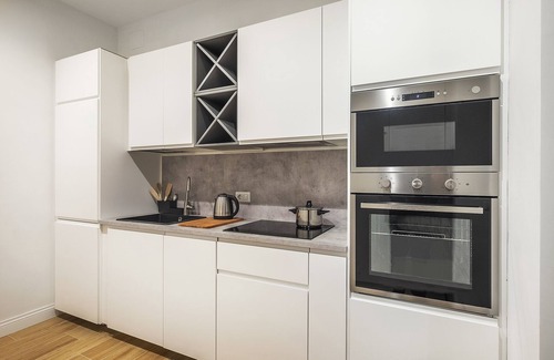 Rione II Trevi Apartamento | Brand new elegant cozy in the heart of Rome. For couple or family wifi AC