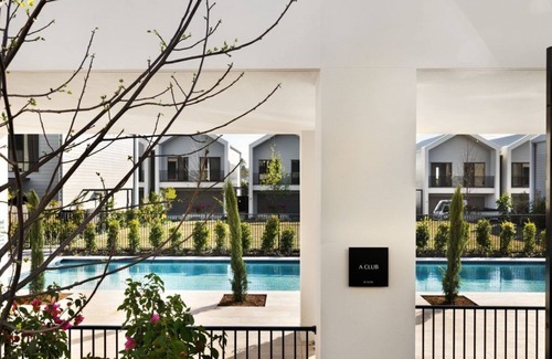 Forest Lake Casa | Brand-new Entire Terrace Home