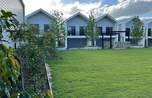 Forest Lake Casa | Brand-new Entire Terrace Home