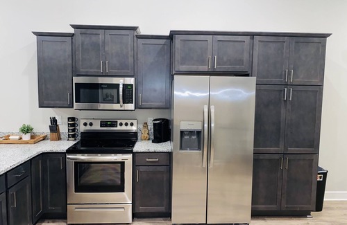 Greenville Casa | Brand New Everything Pond 65' Tv Spacious One Level