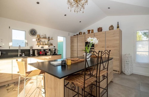 Sainte-Marie-de-Re Casa | Brand new family villa with heated pool