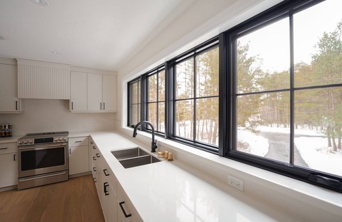 Clearview Casa | Brand New Family-Size Loft in Nottawa, 5min to CWood, 15 to Blue! 3BR Sleeps 7