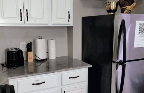 West Seneca Casa | Brand new furniture with parking