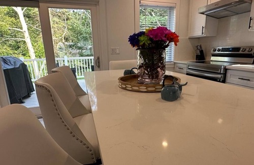 Katama Casa | Brand New!!!!!Guest House in Edgartown, MA