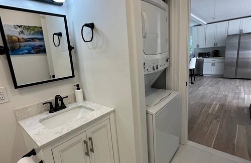 Katama Casa | Brand New!!!!!Guest House in Edgartown, MA