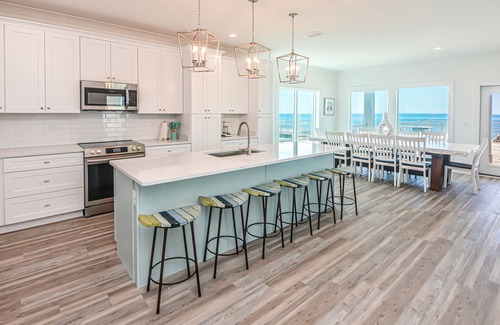 Southpointe Casa | BRAND NEW GULF FRONT HOME WITH A PRIVATE POOL AND AN ELEVATOR!