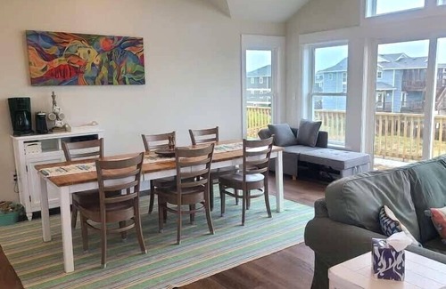 Carova Beach Casa | BRAND NEW home! 3 night minimum stay, 4x4 beach! Lovely views, pets