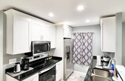 Hood Casa | Brand new home, close to Massanutten Resort and the Shenandoah -pet friendly!