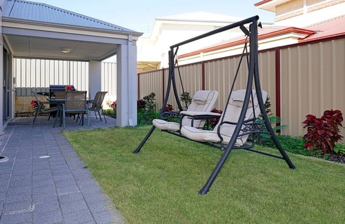 Bayswater Casa | Brand New Home on Perth Doorstep