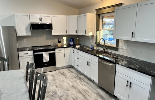 Kingston Springs Casa | Brand new home in peaceful neighborhood
