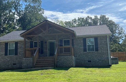 Kingston Springs Casa | Brand new home in peaceful neighborhood