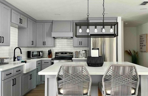 Olmito Casa | Brand New Home w/ Pool. Only 30 miles to SpaceX!