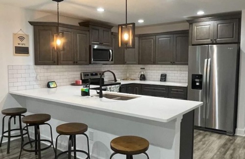 Temple Crest Casa | Brand new house Walking distance to Busch Gardens