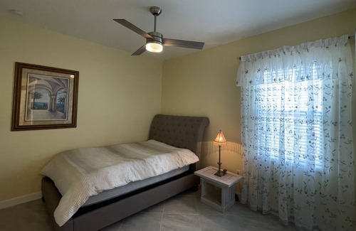 Gateway Casa | Brand-new, Huge, Beautiful Ranch Home - 3 Bed 3 Bath in Gated Community
