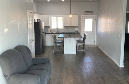 Hot Springs Casa | Brand new in January 2024! Just minutes from lake, fishing, hunting, & hiking!