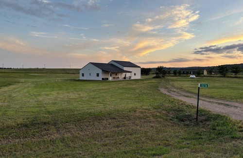Hot Springs Casa | Brand new in January 2024! Just minutes from lake, fishing, hunting, & hiking!