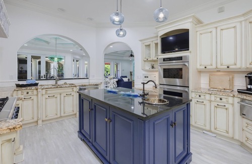 Captiva Casa | Brand New Interior- Central to Captiva Village- Steps to the Gulf-Stunning Pool