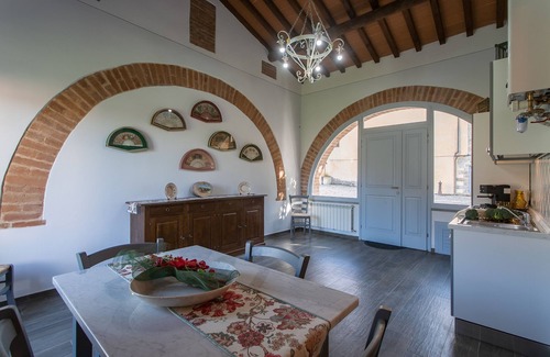 Castiglion Fiorentino Apartamento | Apartamento a estrenar ubicado en un parque con piscina, a 2 pasos del centro de la ciudad.