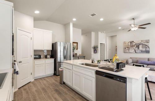 Highland Lake Estates Casa | Brand New Lake Travis by Barcle
