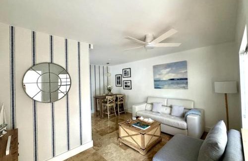 Key Biscayne Apartamento | BRAND NEW! Lovely 1 Bedroom with Pool by the Beach