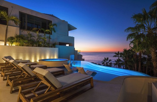 Cabo Bello Villa | Brand New Luxury 5BR Villa with Theatre, Gym and Spa!